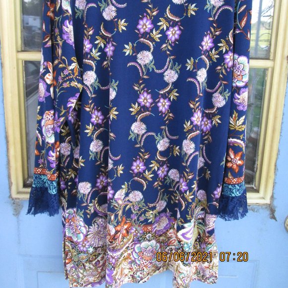 Susan Graver Floral Pattern Liquid Knit 3/4 Sleeve Tunic Top - M Navy Purple - Picture 4 of 4